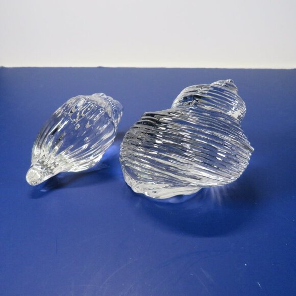 SEA SHELLS SOLID GLASS (2) heavy paperweights - Picture 3 of 12